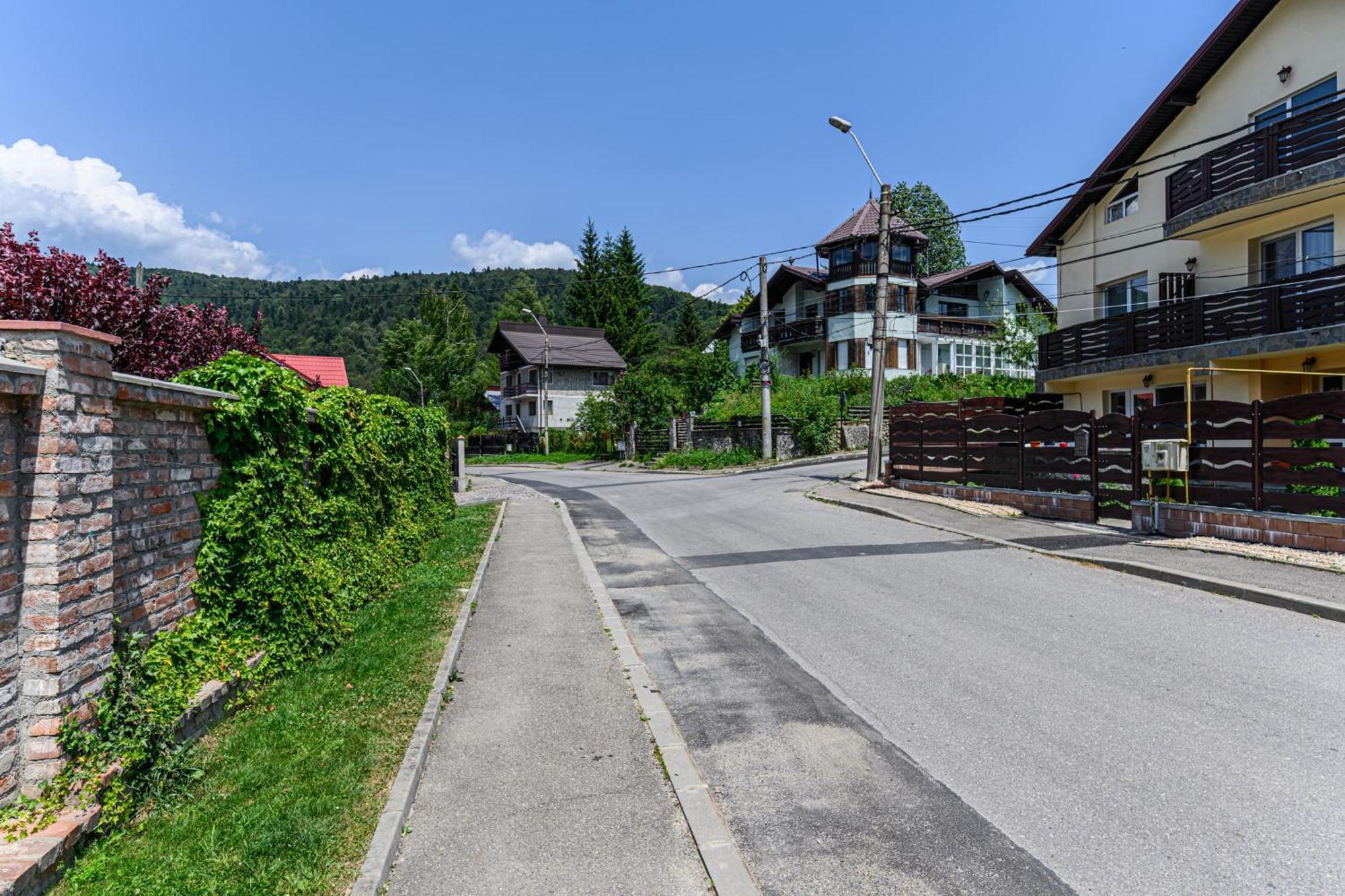 Casa Ramino Hotel Buşteni Eksteriør billede