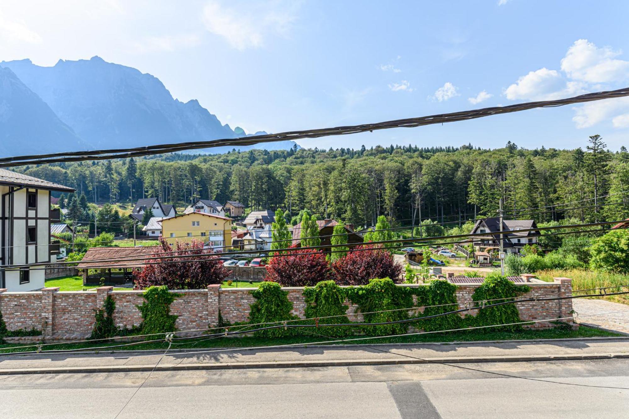 Casa Ramino Hotel Buşteni Eksteriør billede