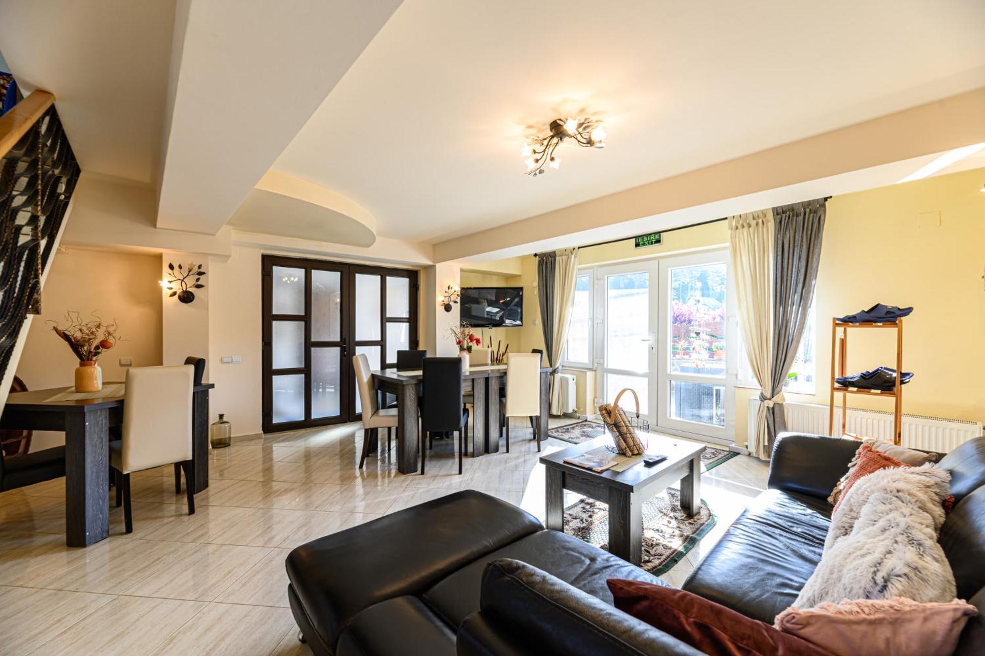 Casa Ramino Hotel Buşteni Eksteriør billede