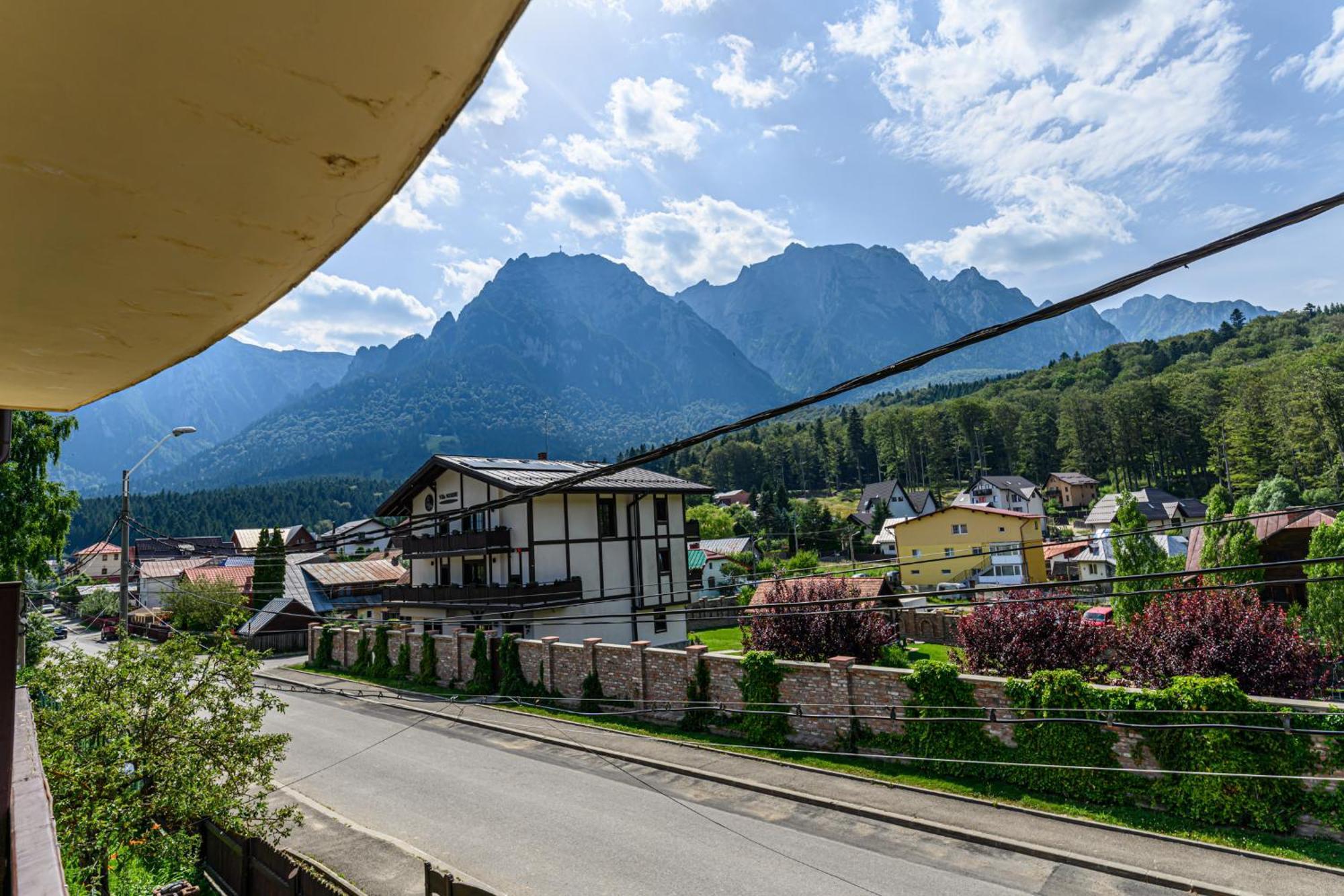 Casa Ramino Hotel Buşteni Eksteriør billede