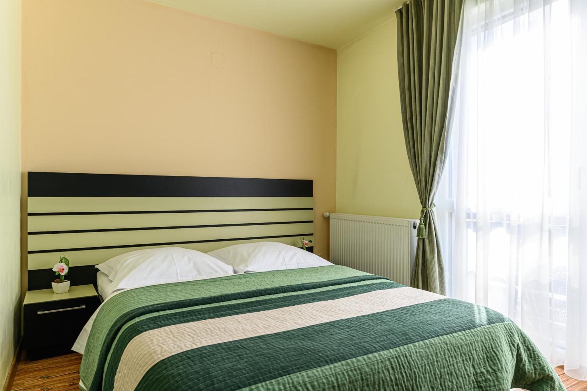 Casa Ramino Hotel Buşteni Eksteriør billede