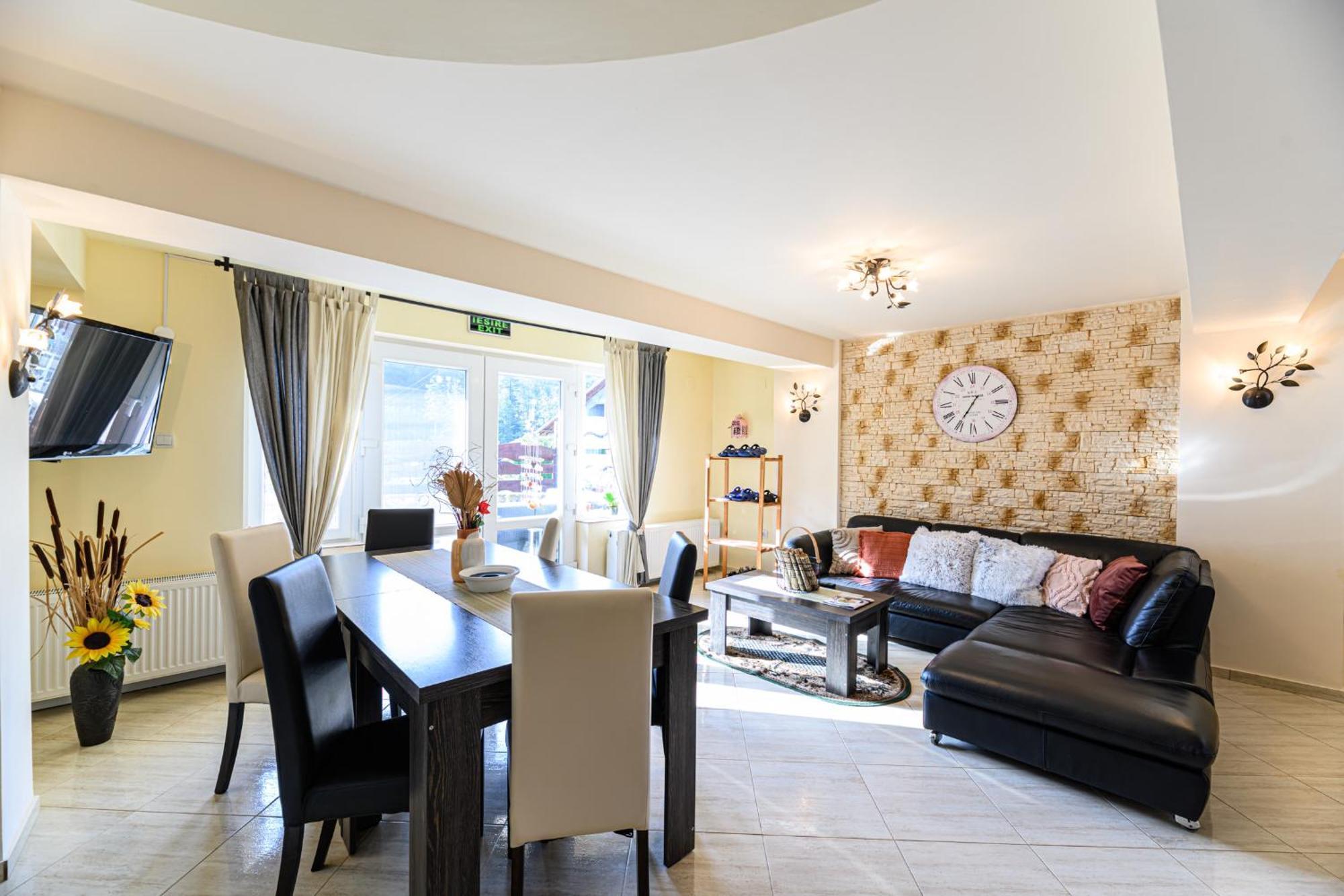 Casa Ramino Hotel Buşteni Eksteriør billede