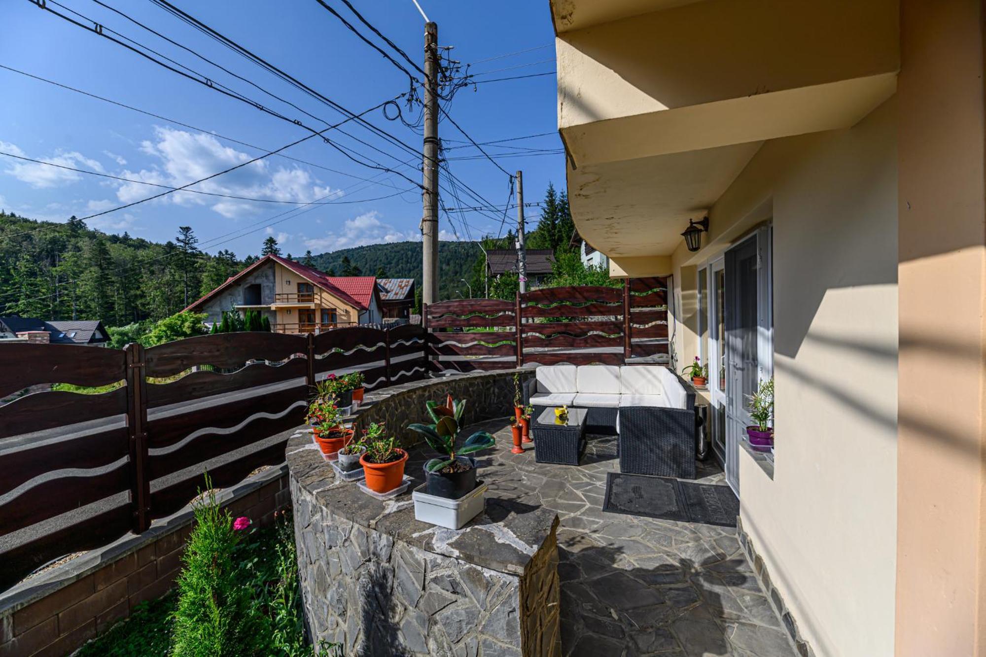 Casa Ramino Hotel Buşteni Eksteriør billede