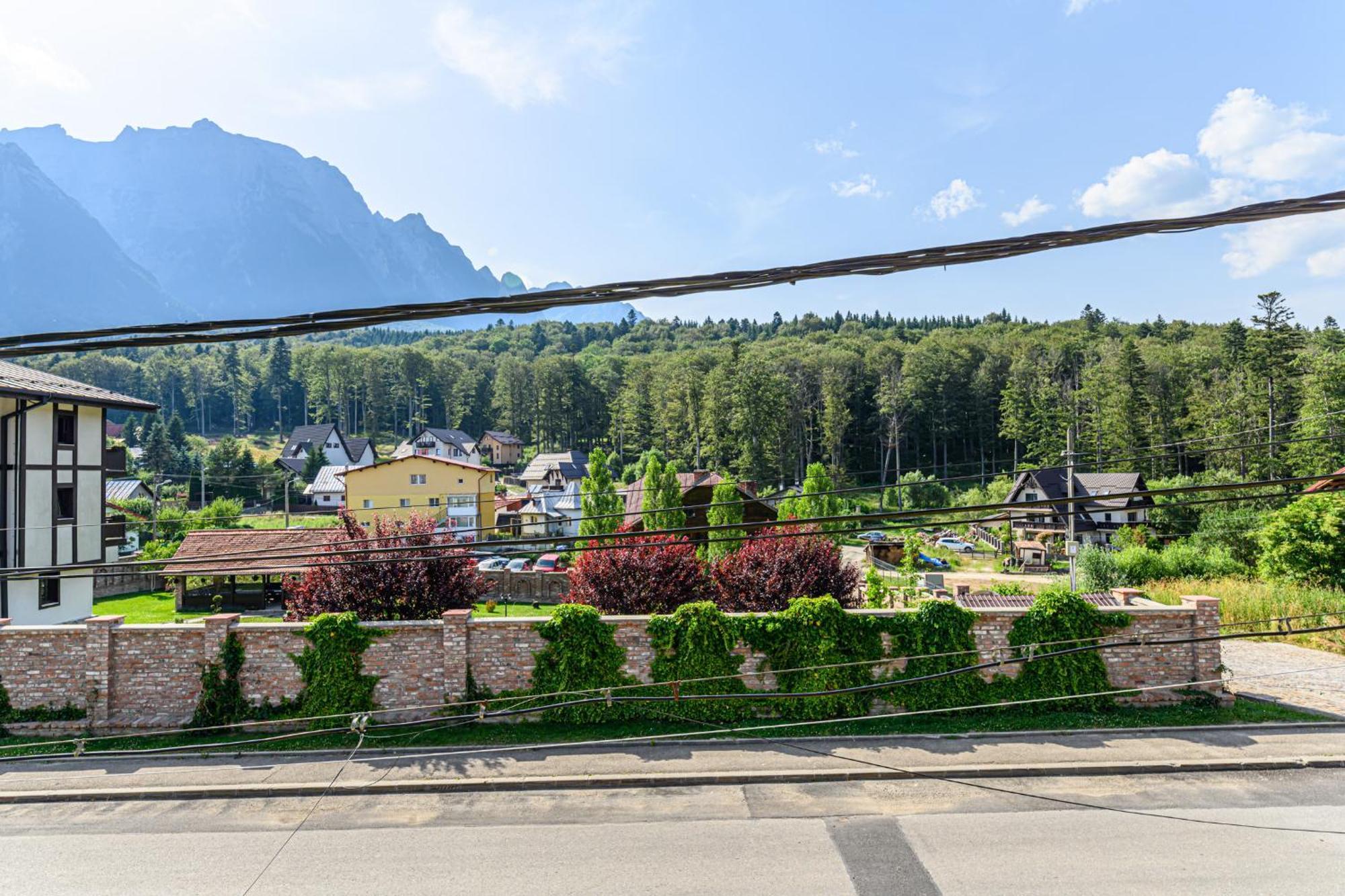 Casa Ramino Hotel Buşteni Eksteriør billede