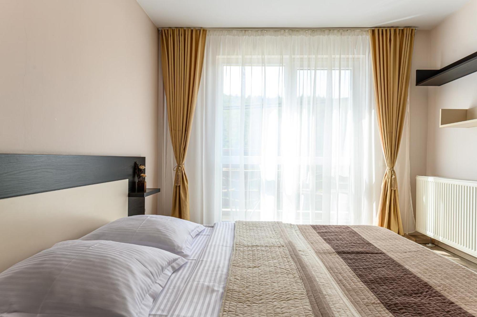 Casa Ramino Hotel Buşteni Eksteriør billede