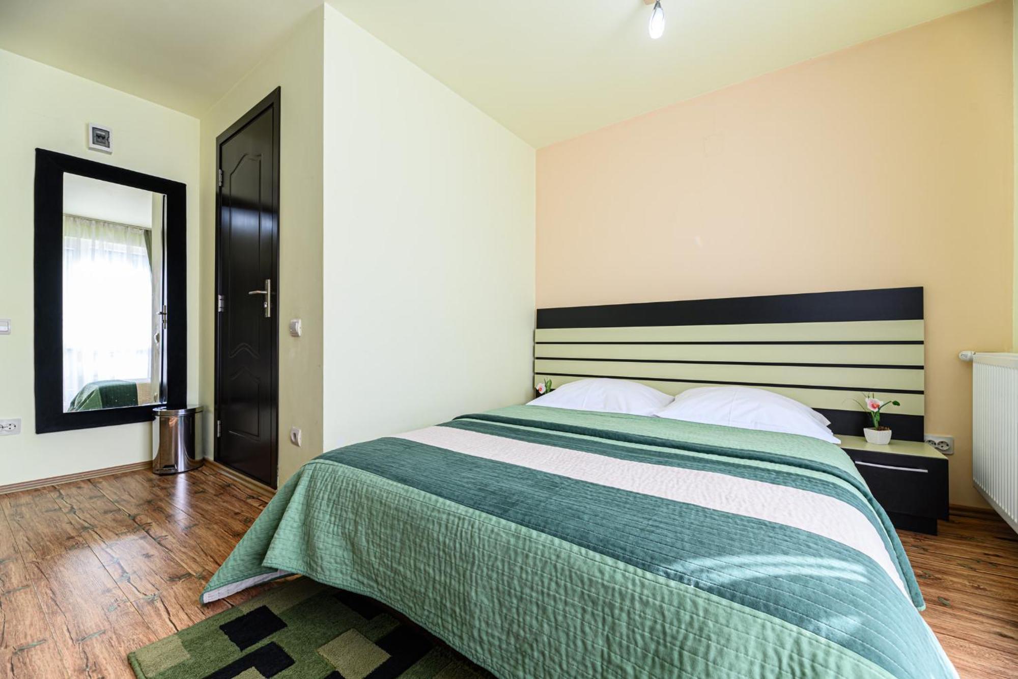 Casa Ramino Hotel Buşteni Eksteriør billede